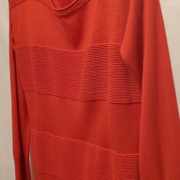 RED CUPIO SWEATER. SMALL, BEAUTIFUL - Picture 2 of 8